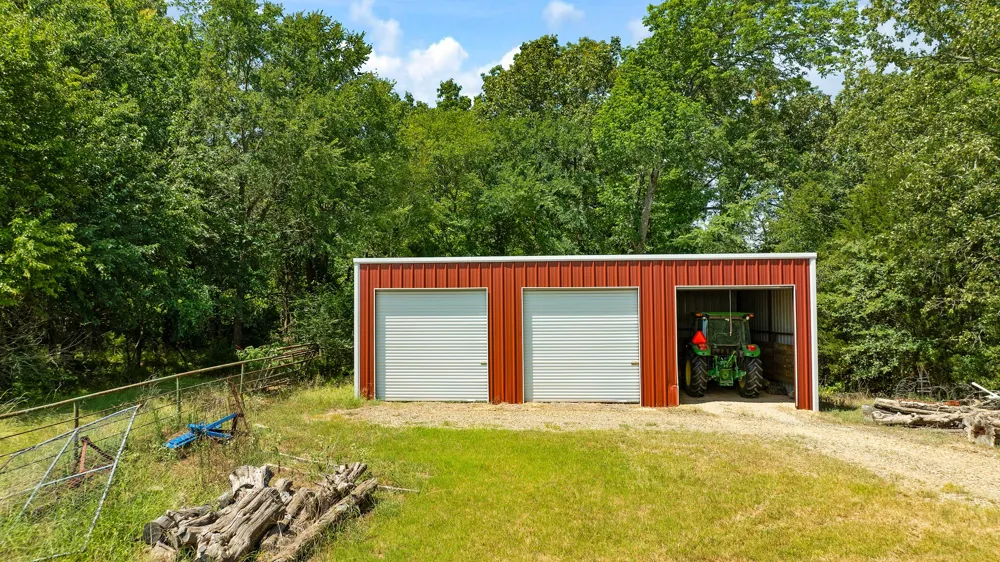 618 County Road 33970 Powderly, TX 75473