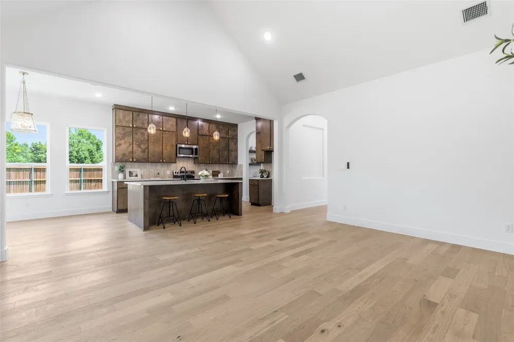 1500 Deer Trail Commerce, TX 75428