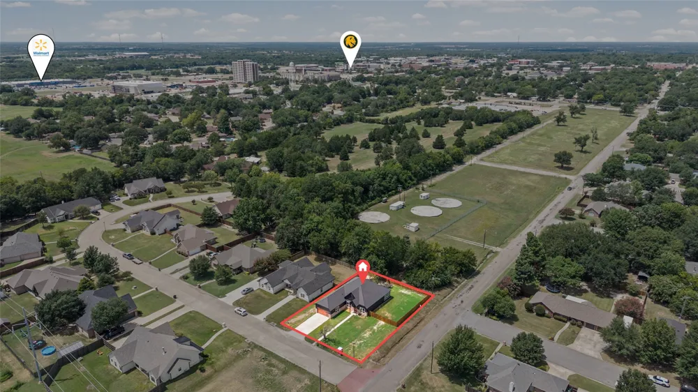 1500 Deer Trail Commerce, TX 75428