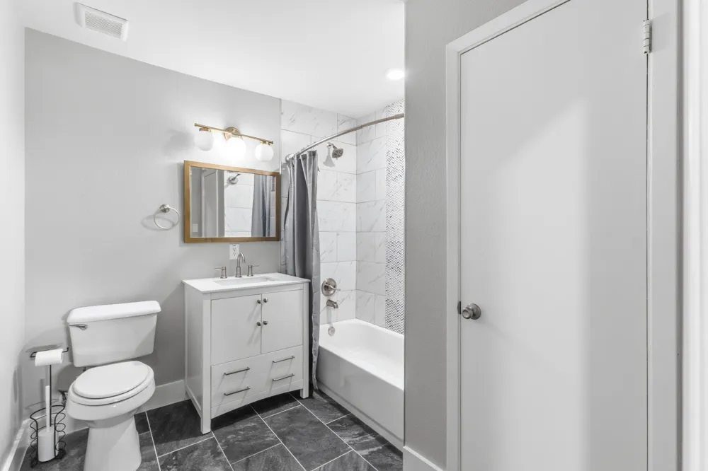 112 Royal Lane Commerce, TX 75428