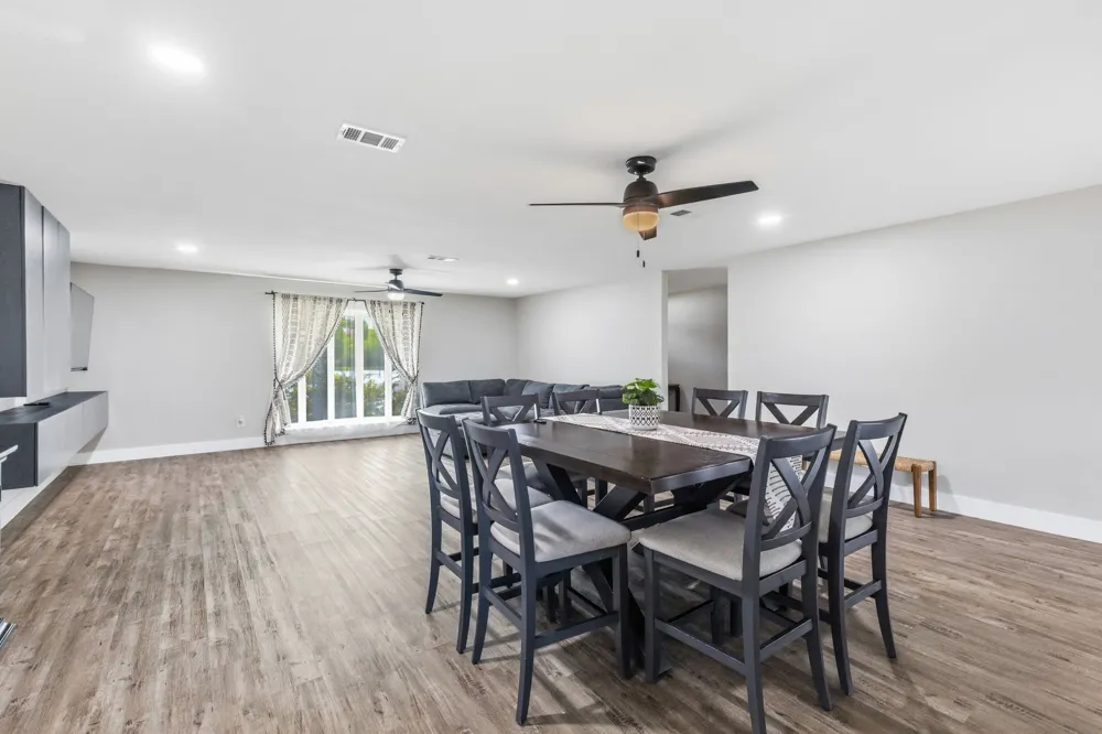 112 Royal Lane Commerce, TX 75428