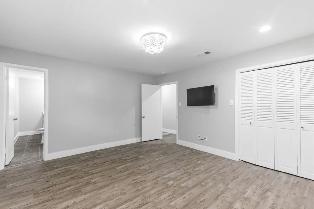 112 Royal Lane Commerce, TX 75428