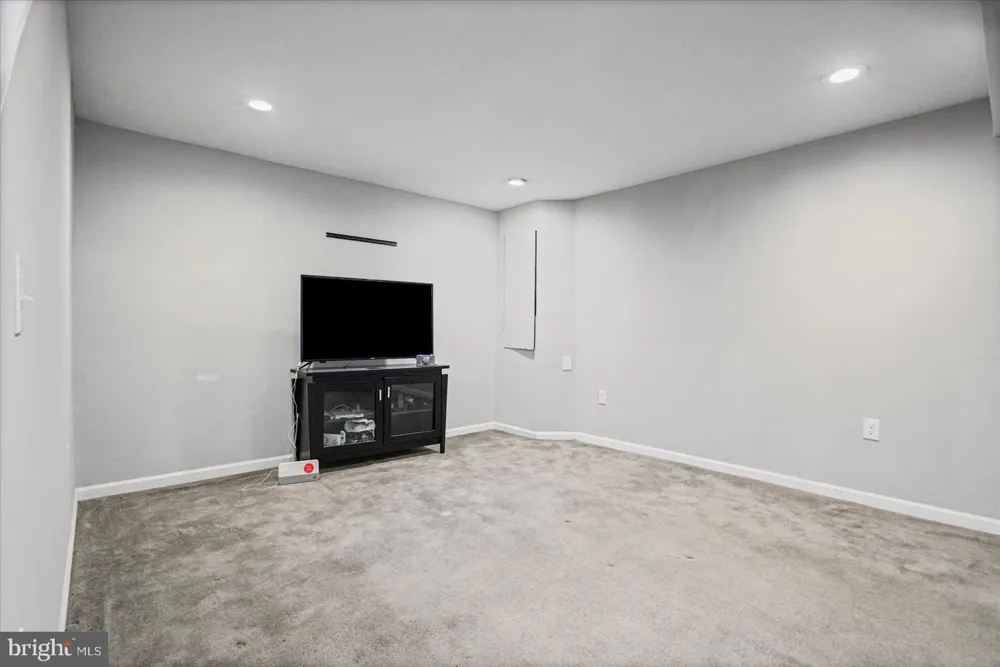 2667 WEST PARK DRIVE Baltimore, MD 21207