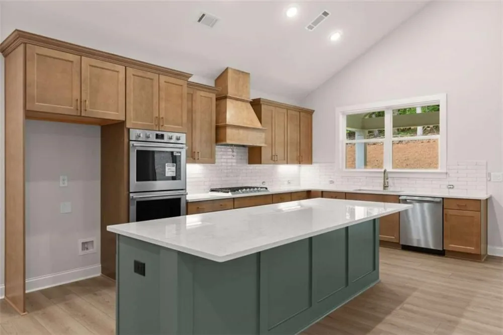 708 Plum Lane Clarkesville, GA 30523