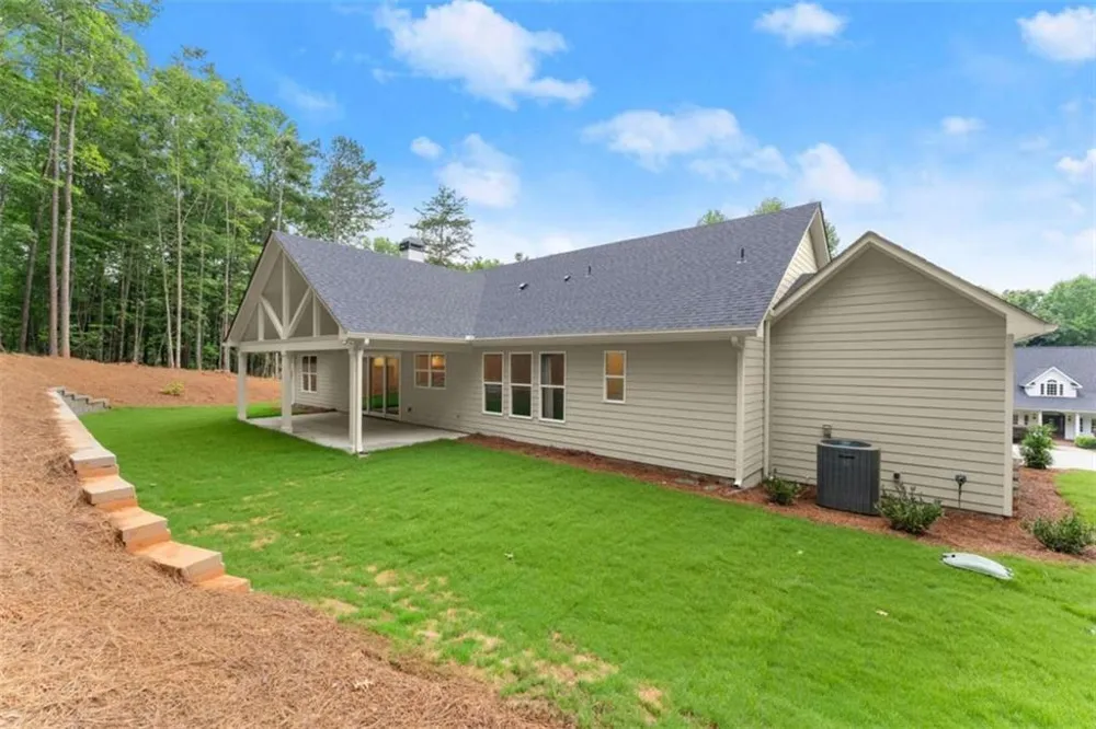 708 Plum Lane Clarkesville, GA 30523