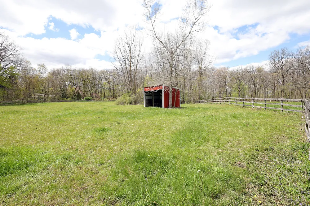 818 S Freer Road Chelsea, MI 48118