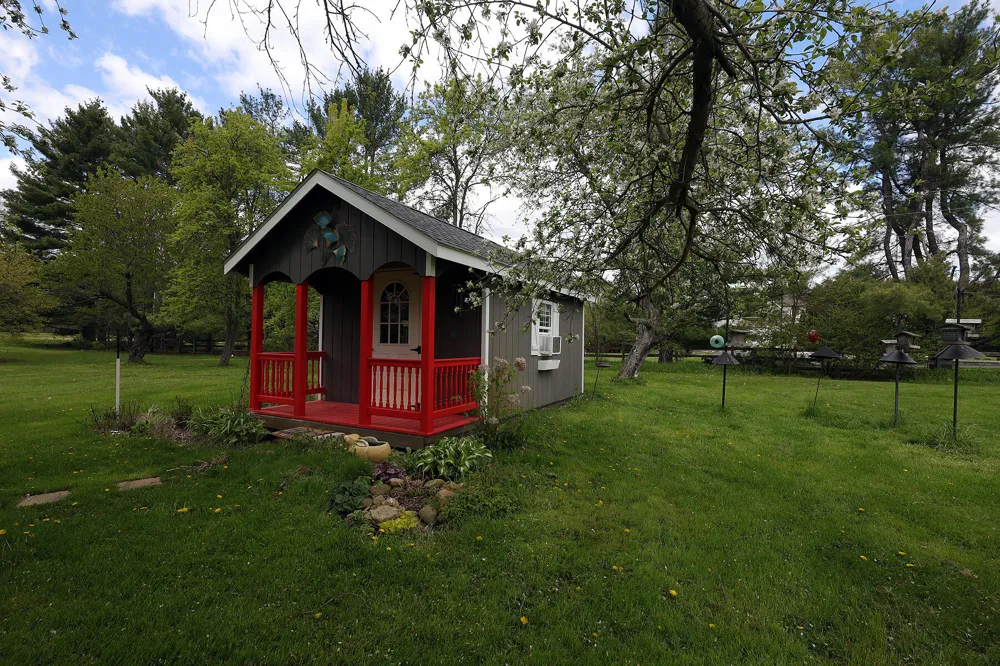 818 S Freer Road Chelsea, MI 48118
