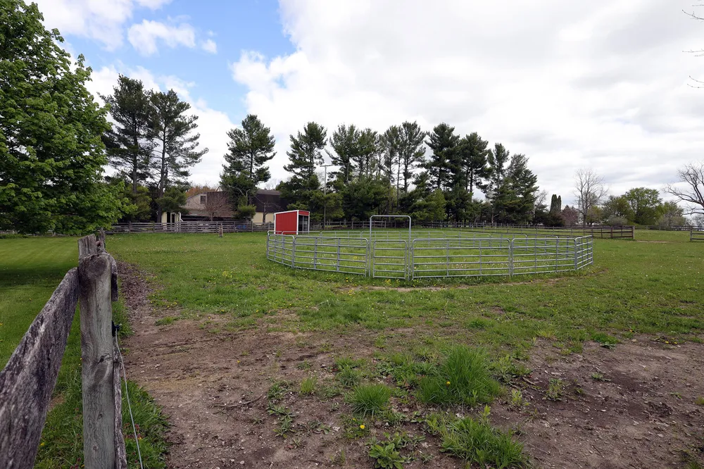 818 S Freer Road Chelsea, MI 48118