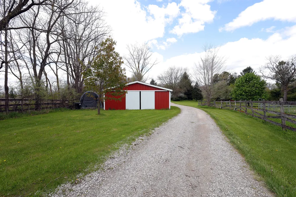 818 S Freer Road Chelsea, MI 48118