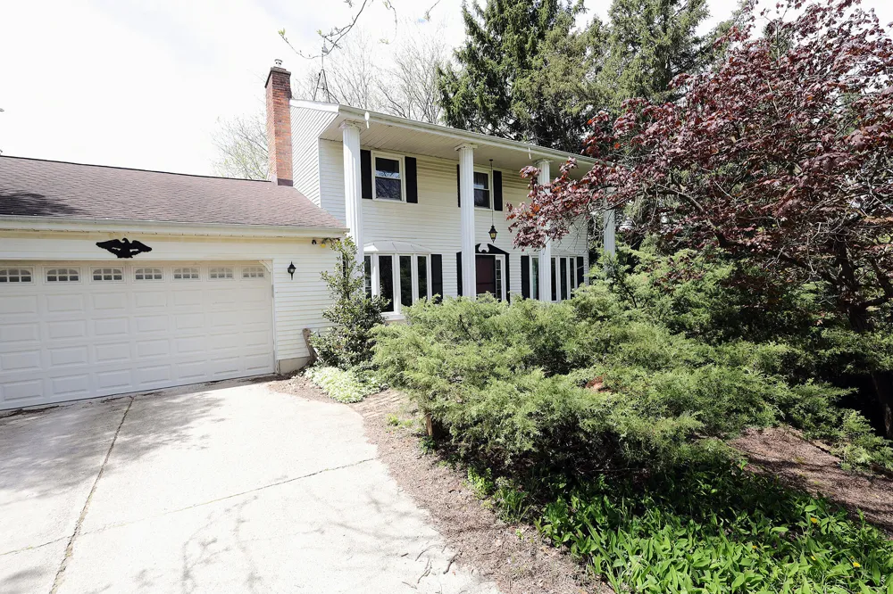 818 S Freer Road Chelsea, MI 48118