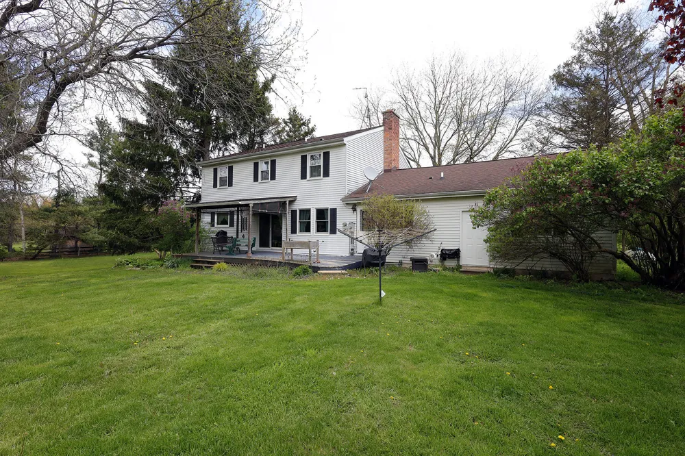 818 S Freer Road Chelsea, MI 48118