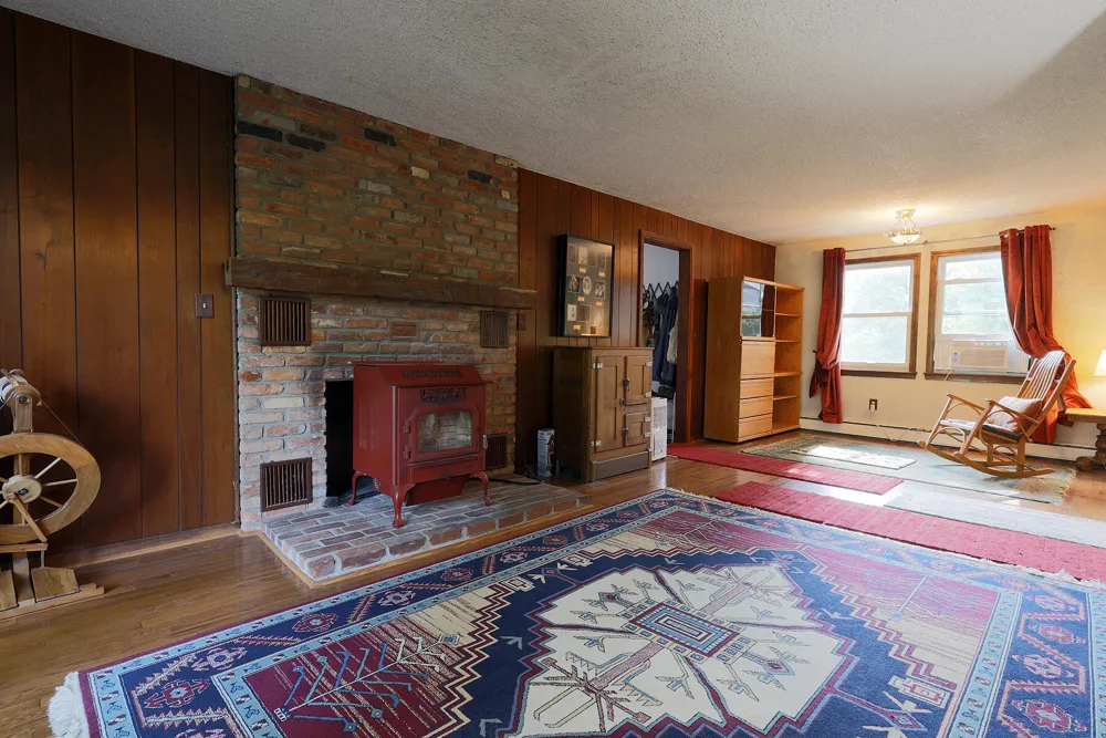 818 S Freer Road Chelsea, MI 48118