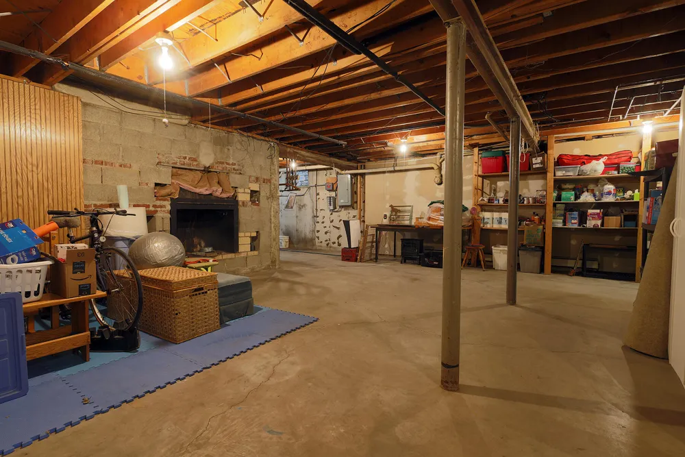 818 S Freer Road Chelsea, MI 48118