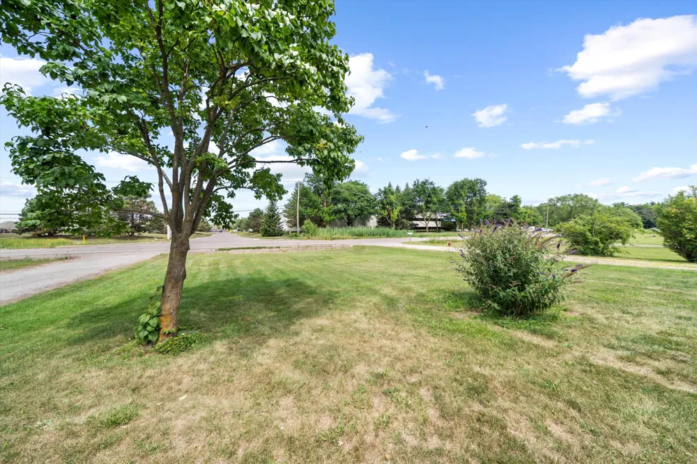 28079 Goddard Road Romulus, MI 48174
