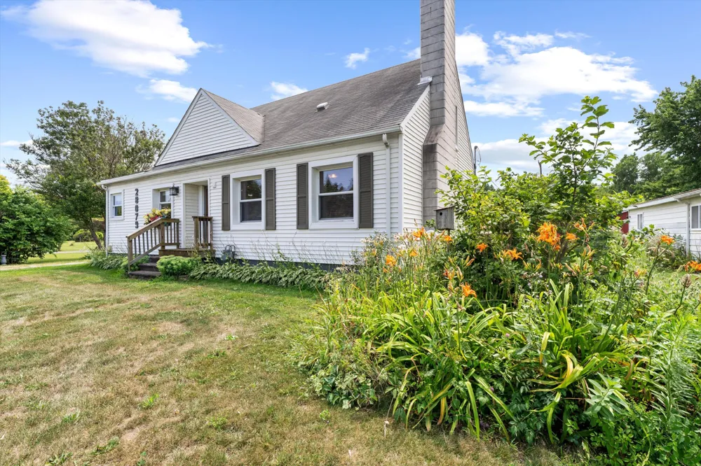 28079 Goddard Road Romulus, MI 48174