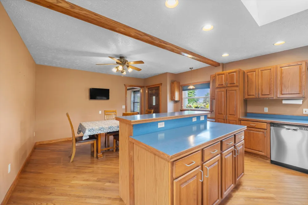 28079 Goddard Road Romulus, MI 48174