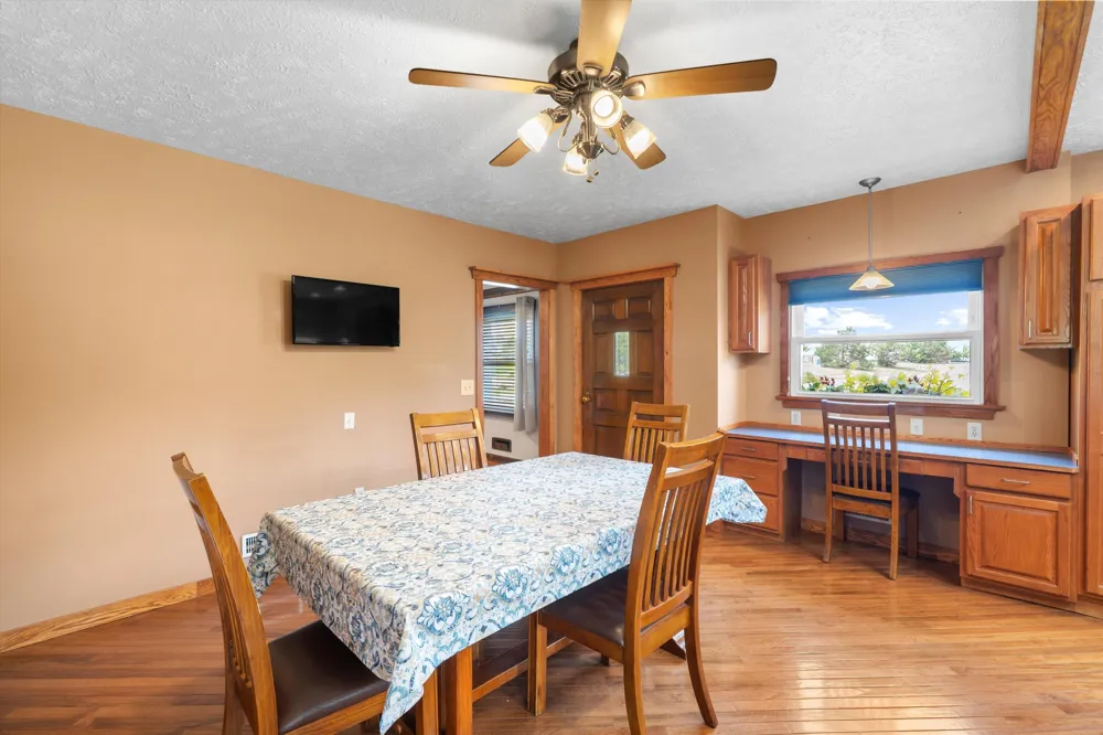 28079 Goddard Road Romulus, MI 48174