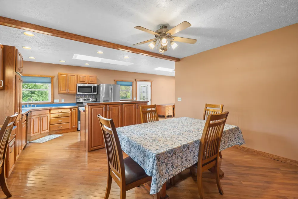 28079 Goddard Road Romulus, MI 48174