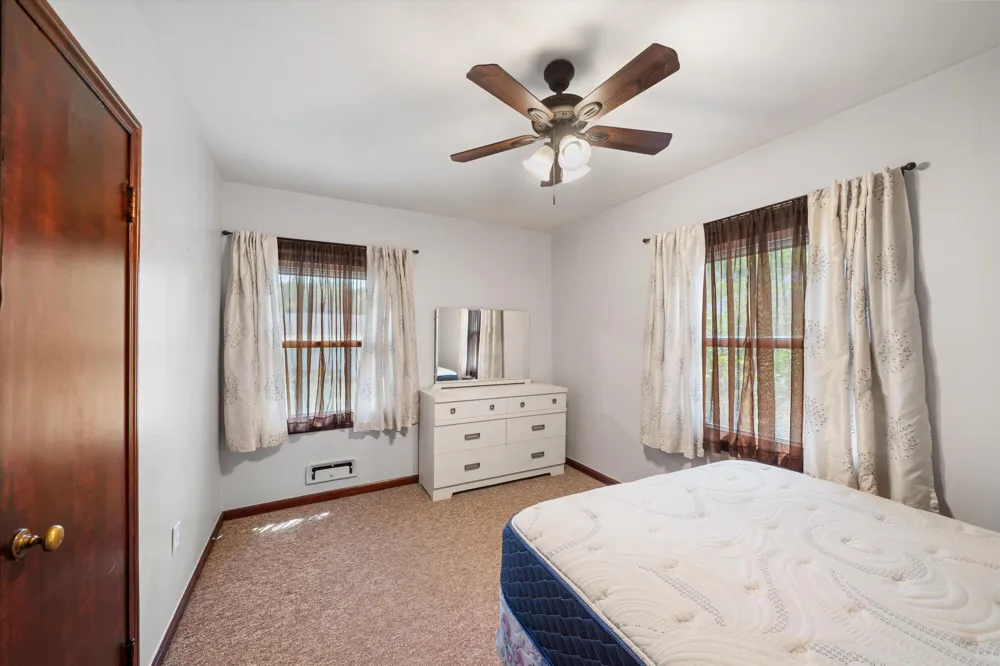 28079 Goddard Road Romulus, MI 48174