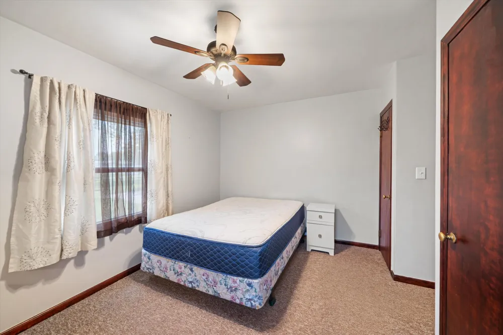 28079 Goddard Road Romulus, MI 48174
