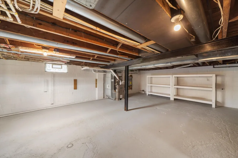 28079 Goddard Road Romulus, MI 48174