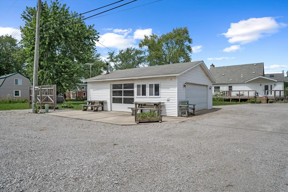 28079 Goddard Road Romulus, MI 48174