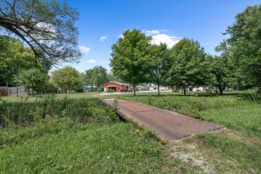 28079 Goddard Road Romulus, MI 48174