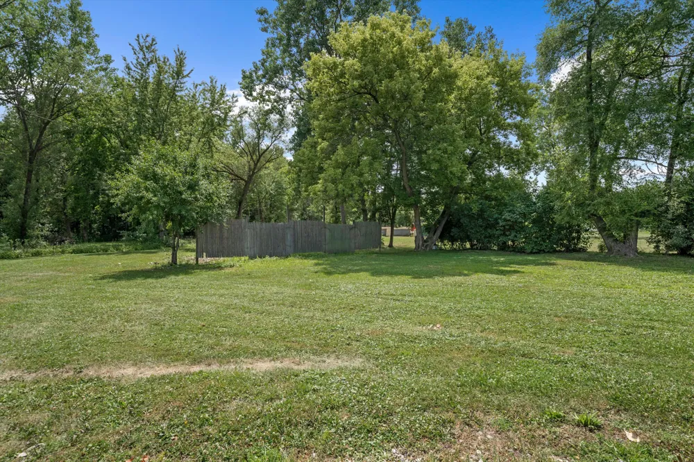 28079 Goddard Road Romulus, MI 48174