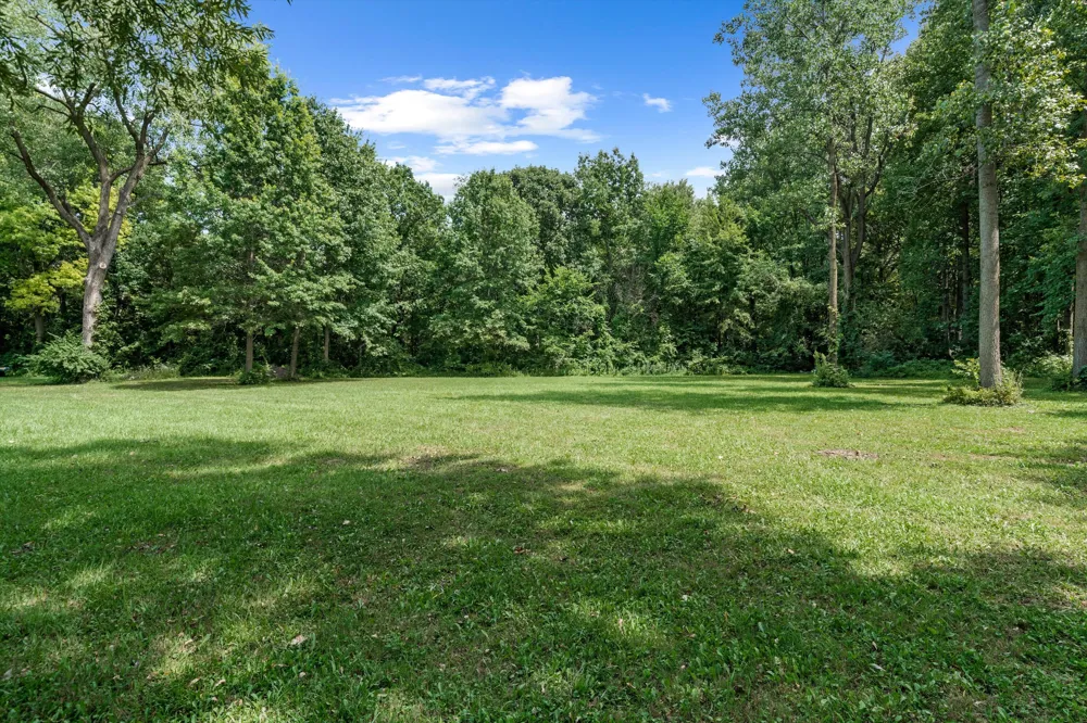 28079 Goddard Road Romulus, MI 48174