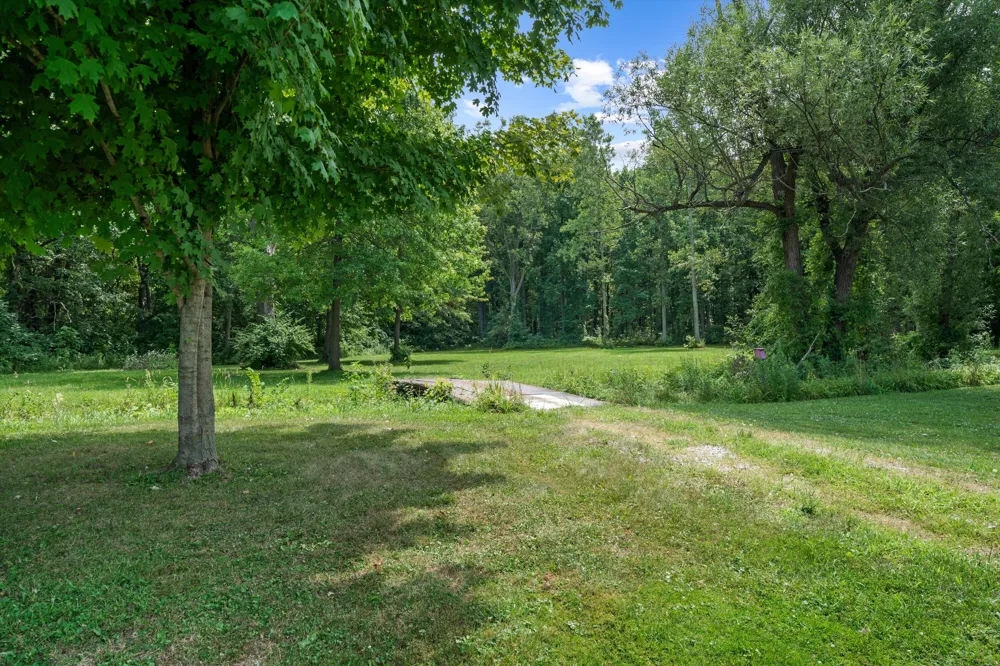 28079 Goddard Road Romulus, MI 48174