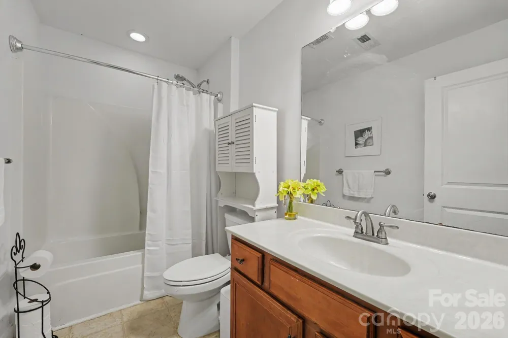 128 La Agua Lane Troutman, NC 28166