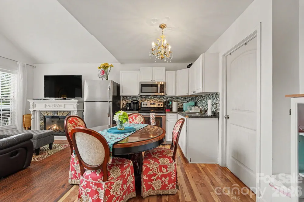 128 La Agua Lane Troutman, NC 28166