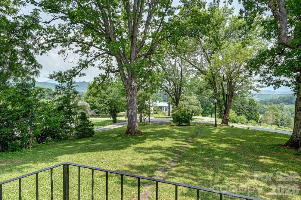 1110 Queentown Road Canton, NC 28716