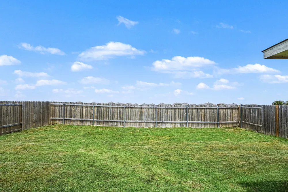118 Yorktown Court Venus, TX 76084