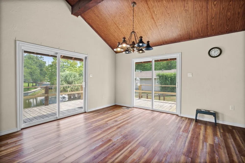 101 Royal Circle Tool, TX 75143