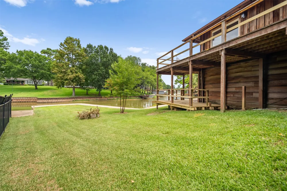 101 Royal Circle Tool, TX 75143