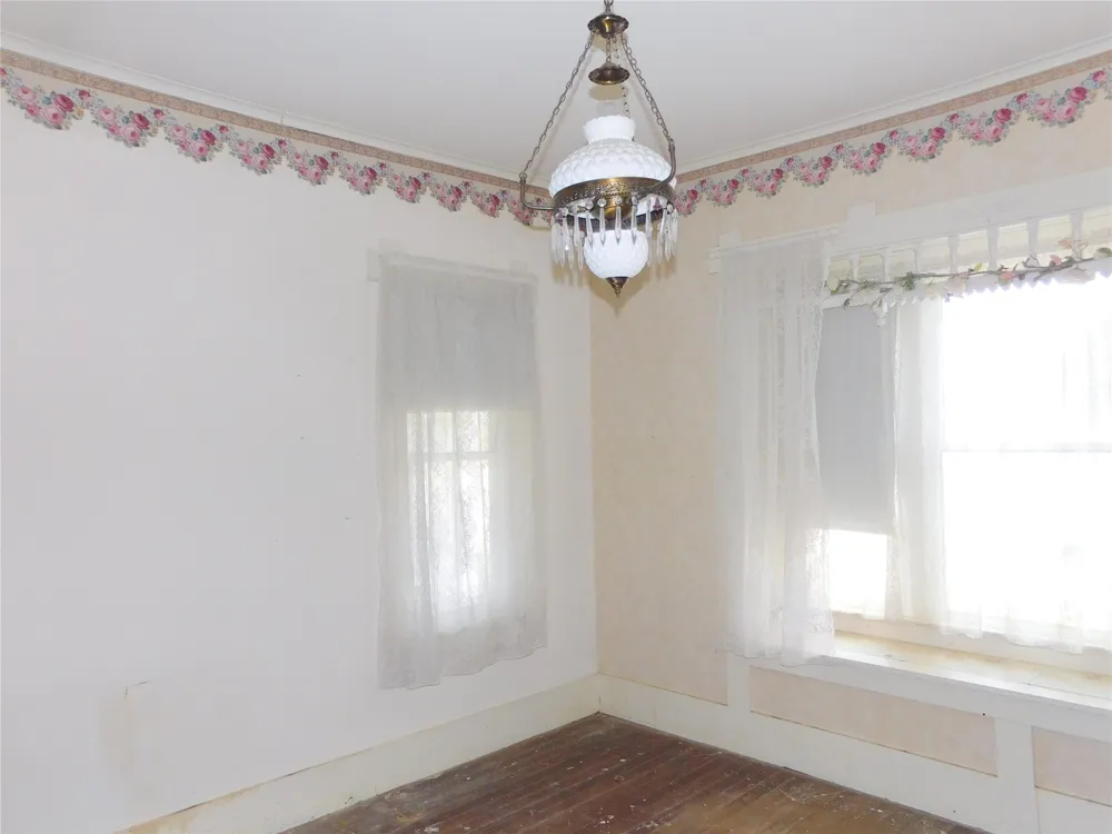 106 1st Street W Dawson, TX 76639