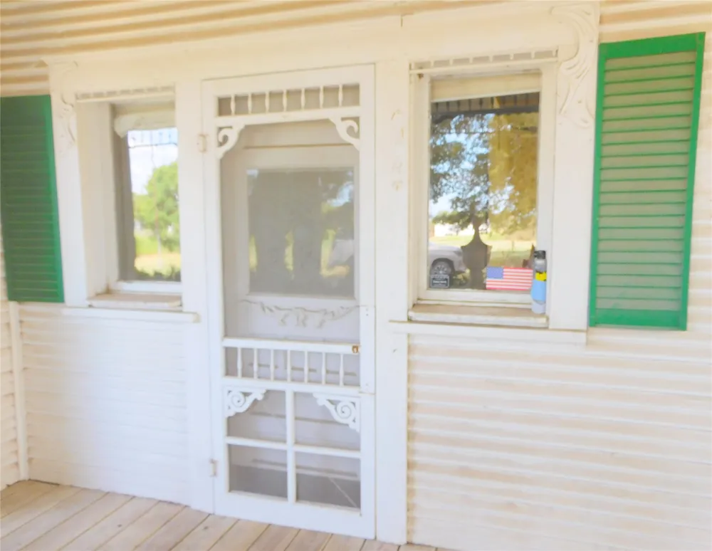 106 1st Street W Dawson, TX 76639