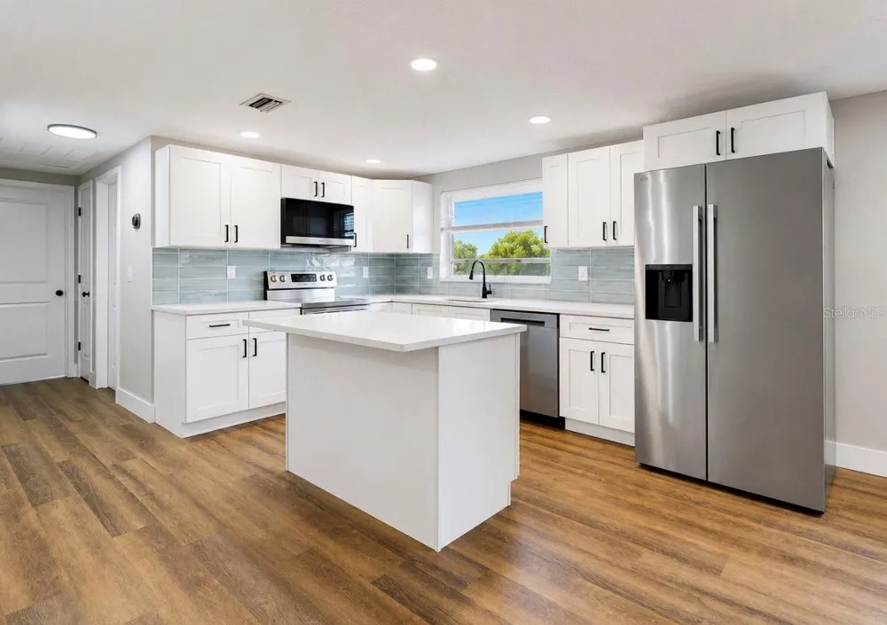 617 GOLF AND SEA BOULEVARD Apollo Beach, FL 33572
