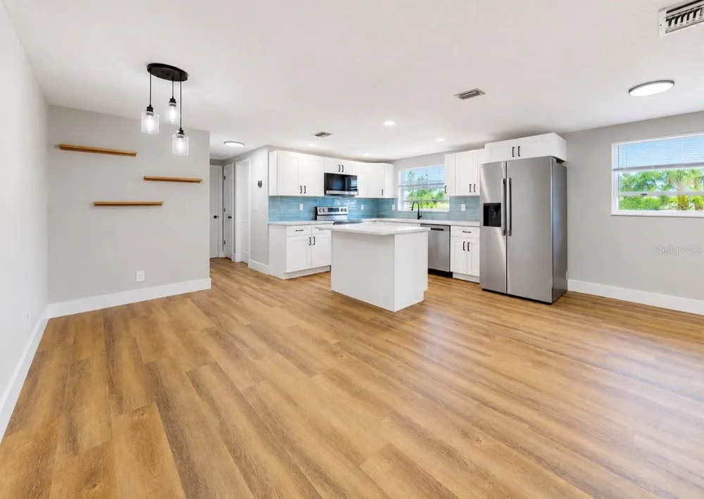 617 GOLF AND SEA BOULEVARD Apollo Beach, FL 33572