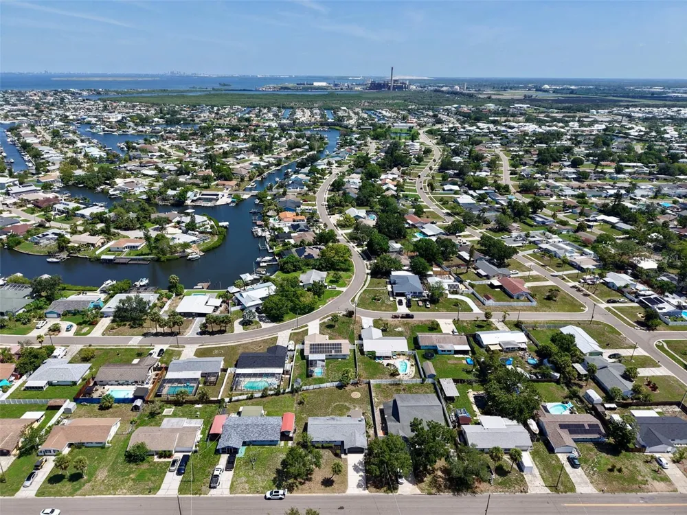 617 GOLF AND SEA BOULEVARD Apollo Beach, FL 33572
