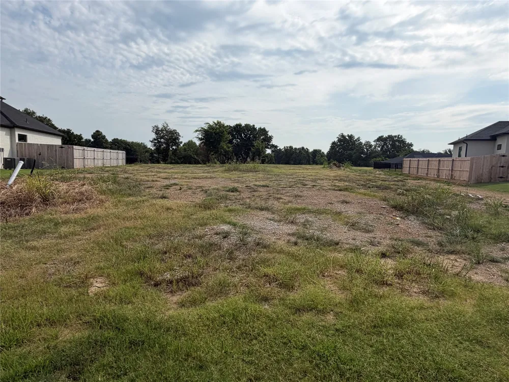 8208 E Elgin Street Broken Arrow, OK 74014