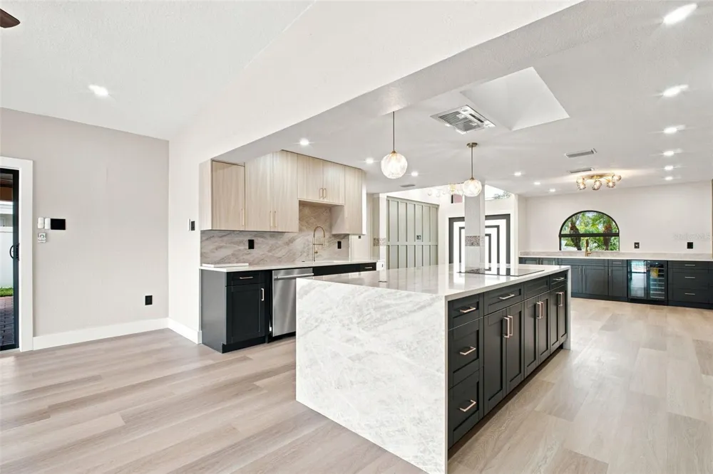 15918 REDINGTON DRIVE Redington Beach, FL 33708