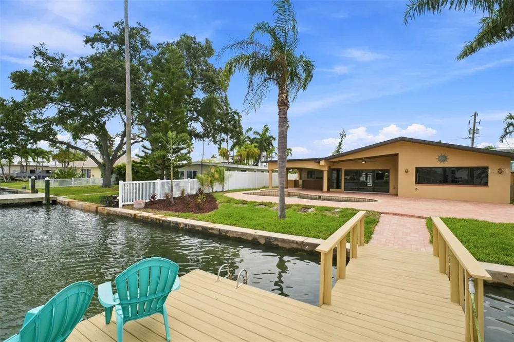 15918 REDINGTON DRIVE Redington Beach, FL 33708