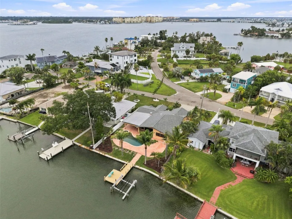15918 REDINGTON DRIVE Redington Beach, FL 33708