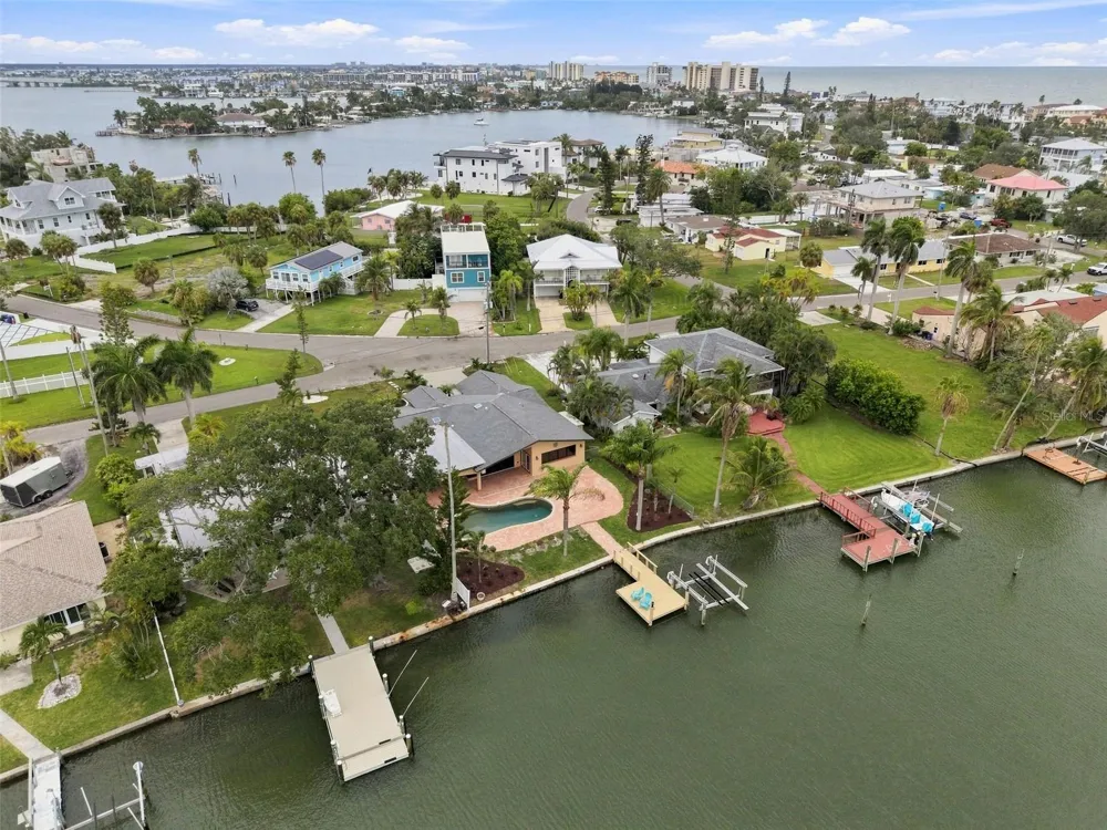 15918 REDINGTON DRIVE Redington Beach, FL 33708