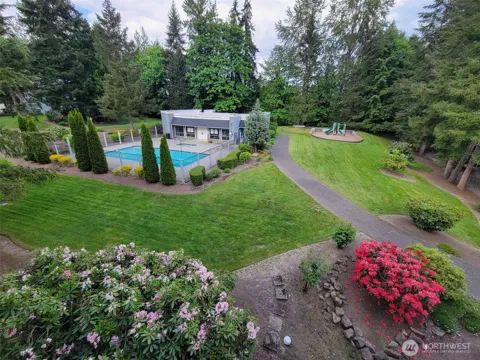 4641 W Lake Sammamish Parkway SE #F305