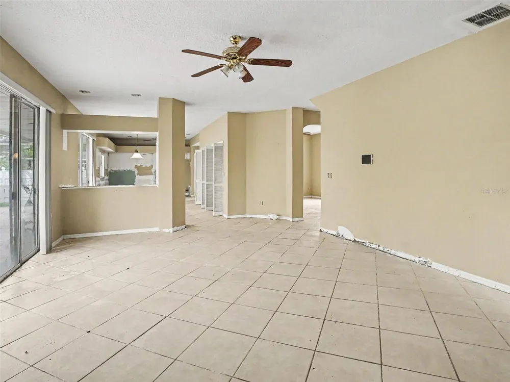 1268 FOXFORREST CIRCLE Apopka, FL 32712