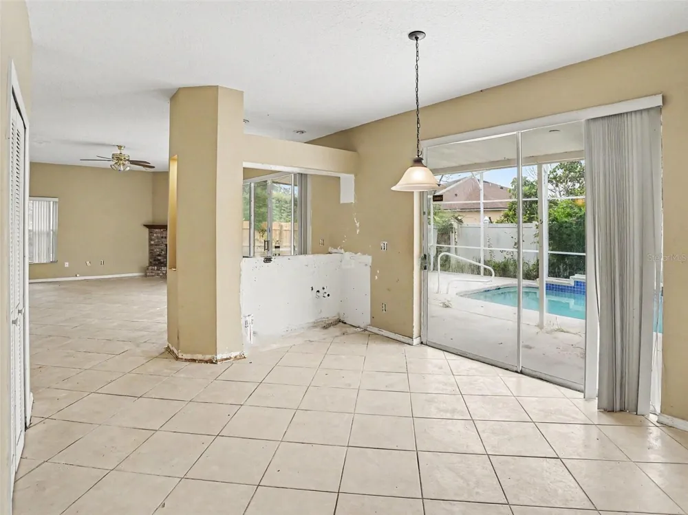 1268 FOXFORREST CIRCLE Apopka, FL 32712