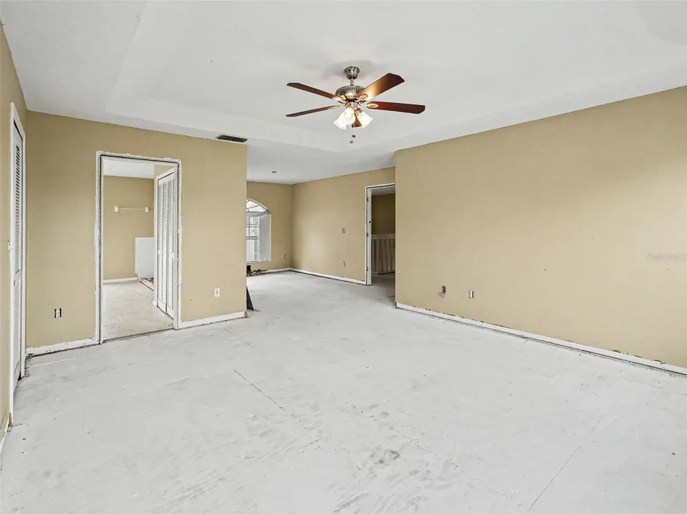 1268 FOXFORREST CIRCLE Apopka, FL 32712